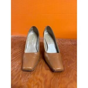 Vintage Women's Shoes, Nickels, Light Brown/Tan Heels, size 7.5, low heel